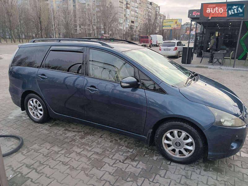 Мінівен Mitsubishi Grandis 2004 в Києві