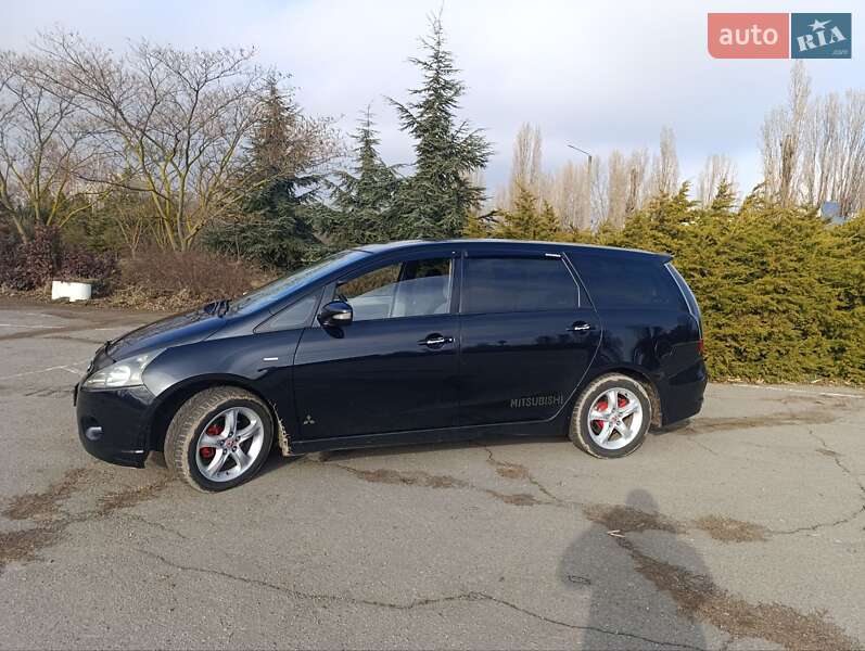 Минивэн Mitsubishi Grandis 2005 в Черноморске фото 3 Минивэн Mitsubishi Grandis 2005 в Черноморске