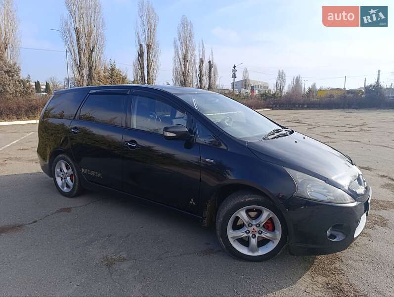 Минивэн Mitsubishi Grandis 2005 в Черноморске фото 4 Минивэн Mitsubishi Grandis 2005 в Черноморске