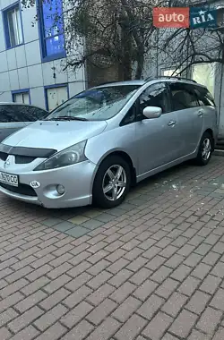 Mitsubishi Grandis 2006