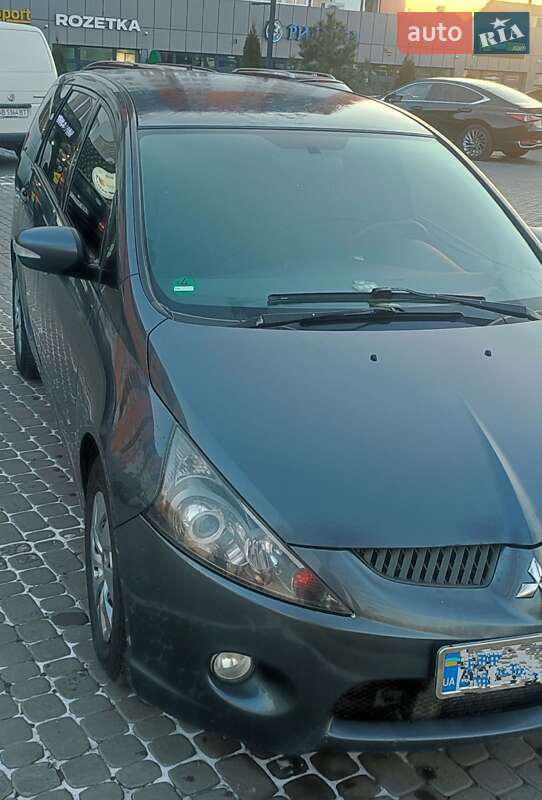 Минивэн Mitsubishi Grandis 2006 в Виннице