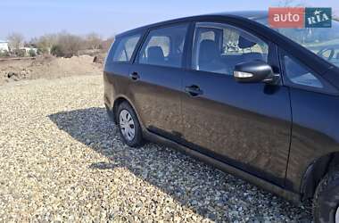 Минивэн Mitsubishi Grandis 2006 в 