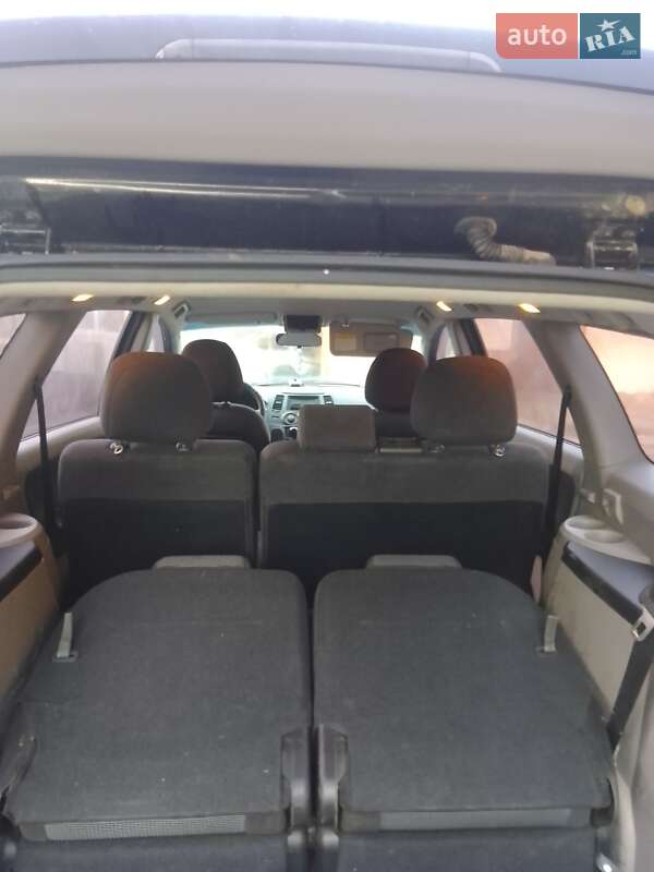 Мінівен Mitsubishi Grandis 2005 в Бучачі