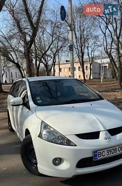 Мінівен Mitsubishi Grandis 2010 в Чернігові