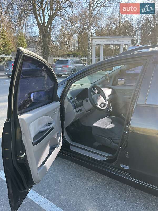 Минивэн Mitsubishi Grandis 2005 в Виннице