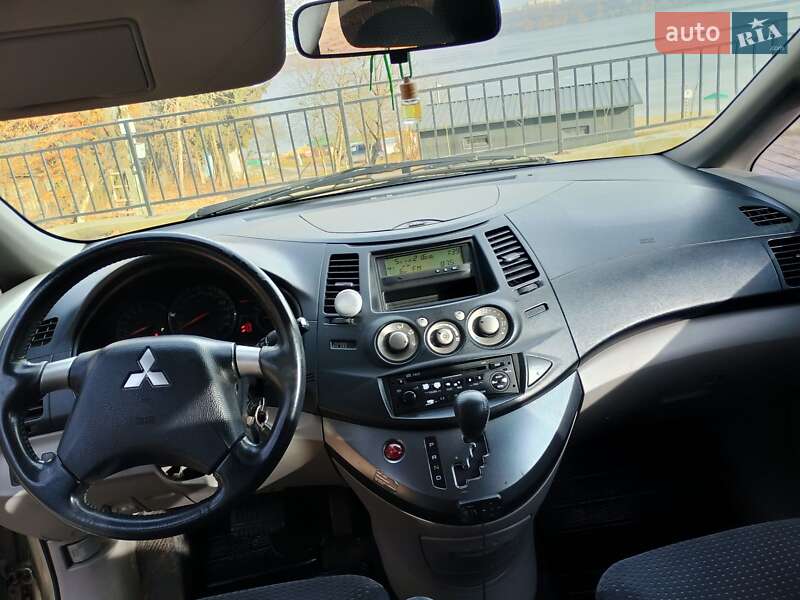 Минивэн Mitsubishi Grandis 2007 в Тернополе