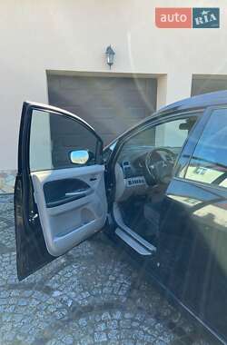 Минивэн Mitsubishi Grandis 2008 в 