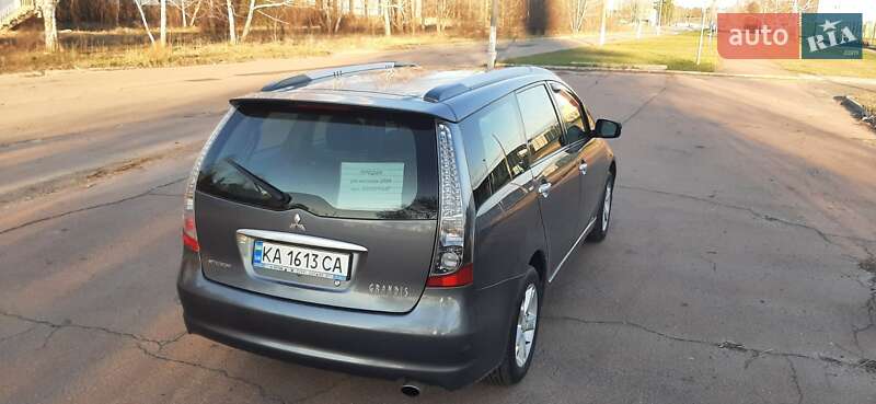 Минивэн Mitsubishi Grandis 2009 в Славутиче