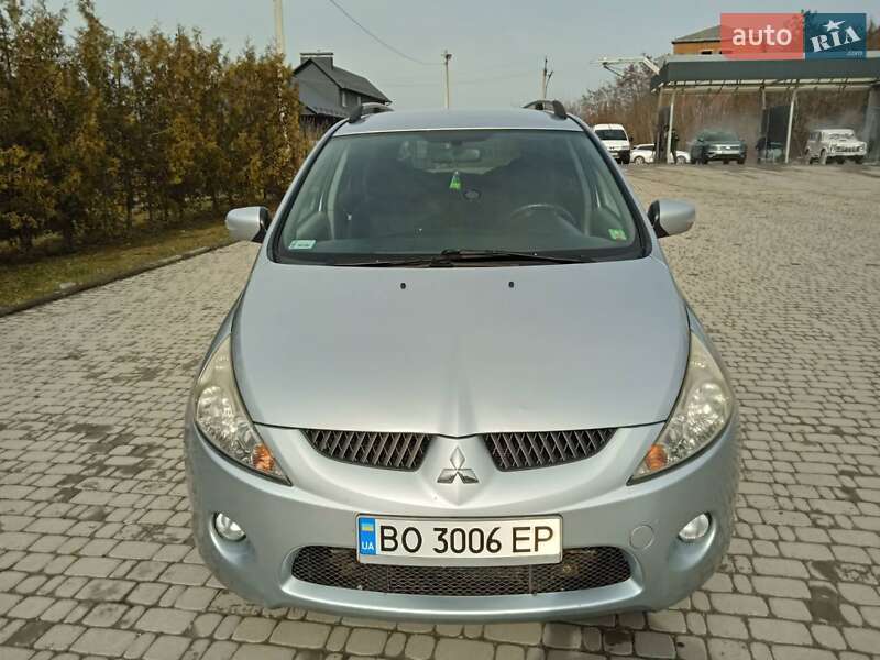 Mitsubishi Grandis 2008