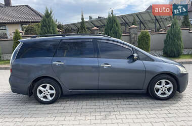 Минивэн Mitsubishi Grandis 2006 в 