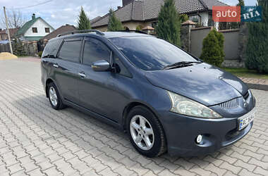 Минивэн Mitsubishi Grandis 2006 в 
