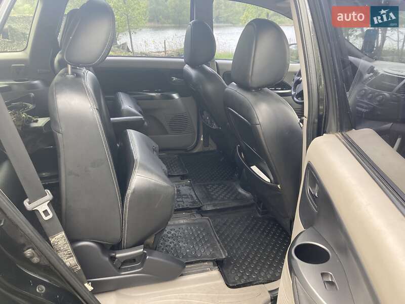 Минивэн Mitsubishi Grandis 2006 в Киеве фото 9 Минивэн Mitsubishi Grandis 2006 в Киеве