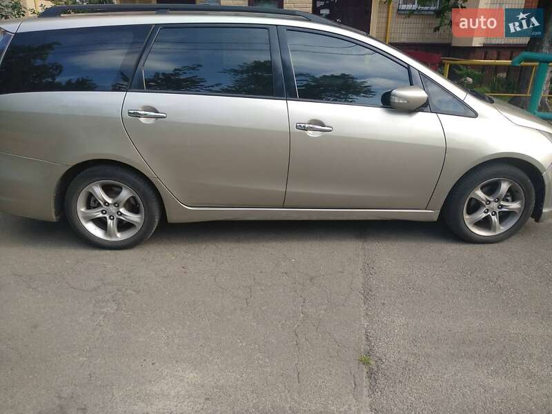 Мінівен Mitsubishi Grandis 2006 в Києві