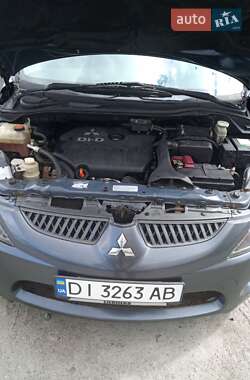 Минивэн Mitsubishi Grandis 2006 в 