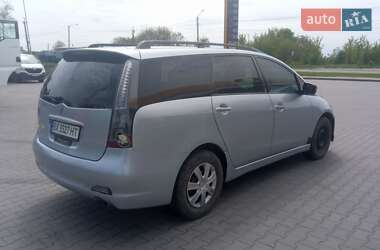 Мінівен Mitsubishi Grandis 2004 в 
