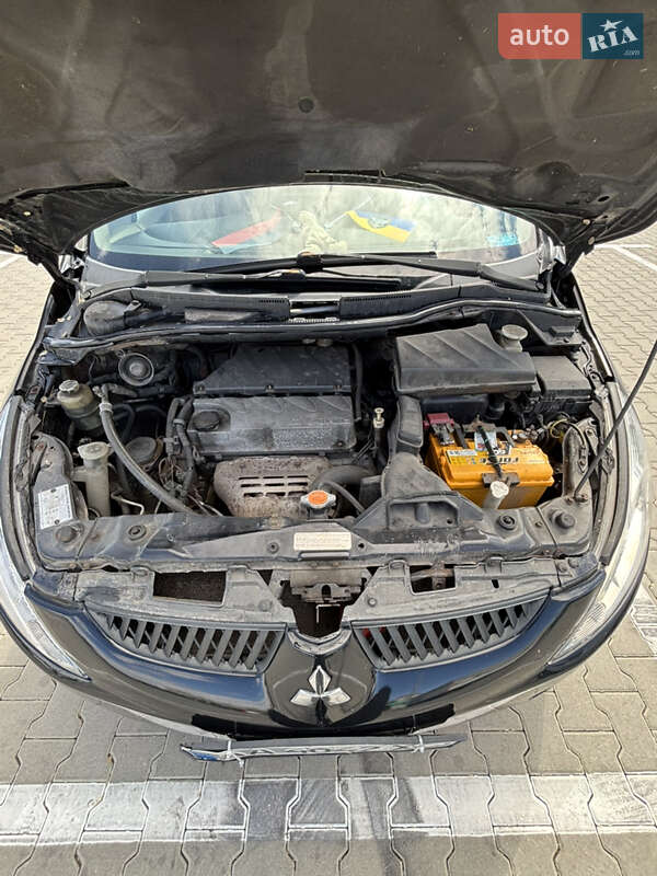 Мінівен Mitsubishi Grandis 2008 в Києві