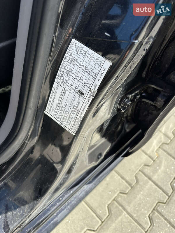 Мінівен Mitsubishi Grandis 2008 в Києві