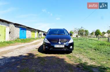 Минивэн Mitsubishi Grandis 2008 в 