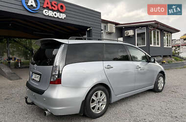 Мінівен Mitsubishi Grandis 2004 в 