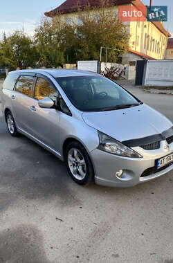 Минивэн Mitsubishi Grandis 2007 в 