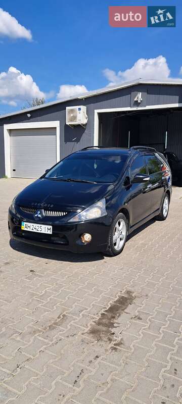 Минивэн Mitsubishi Grandis 2006 в Дрогобыче