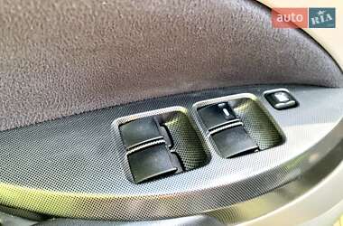 Минивэн Mitsubishi Grandis 2006 в 
