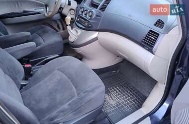 Мінівен Mitsubishi Grandis 2004 в 