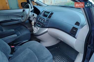 Мінівен Mitsubishi Grandis 2004 в 