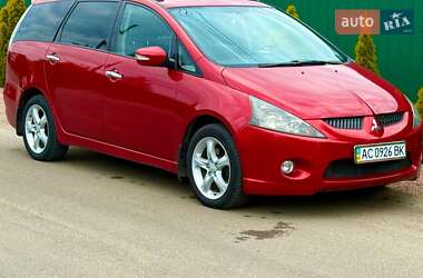 Минивэн Mitsubishi Grandis 2007 в 