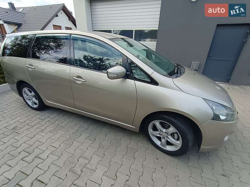 Минивэн Mitsubishi Grandis 2006 в Львове фото 5 Минивэн Mitsubishi Grandis 2006 в Львове