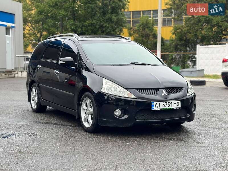 Мінівен Mitsubishi Grandis 2007 в 