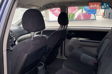 Минивэн Mitsubishi Grandis 2008 в 