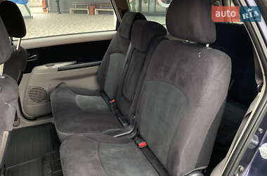 Минивэн Mitsubishi Grandis 2008 в 