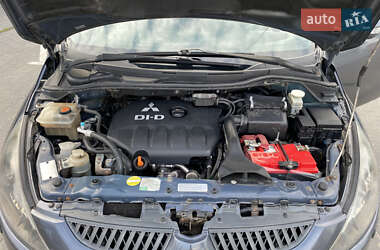 Мінівен Mitsubishi Grandis 2007 в 