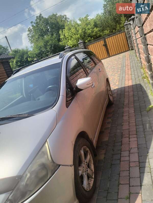 Минивэн Mitsubishi Grandis 2007 в Ровно фото 16 Минивэн Mitsubishi Grandis 2007 в Ровно