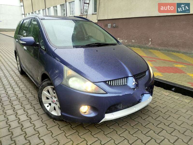 Mitsubishi Grandis 2007