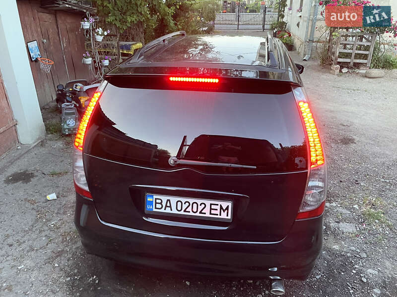 Мінівен Mitsubishi Grandis 2005 в Чернівцях