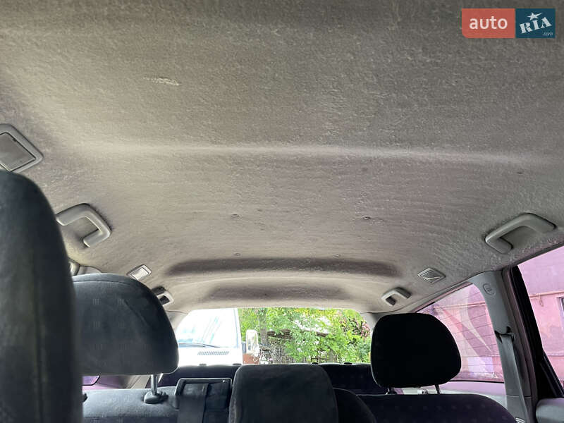 Мінівен Mitsubishi Grandis 2005 в Чернівцях