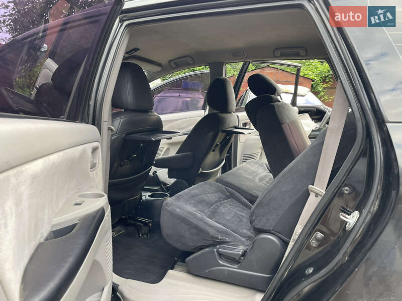 Мінівен Mitsubishi Grandis 2005 в Чернівцях