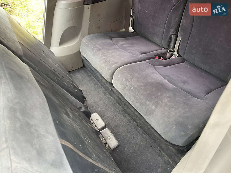 Мінівен Mitsubishi Grandis 2005 в Чернівцях