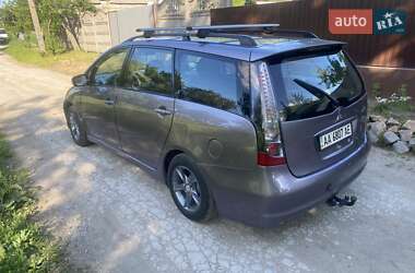 Минивэн Mitsubishi Grandis 2004 в 