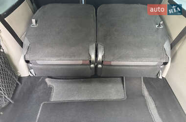 Минивэн Mitsubishi Grandis 2010 в 
