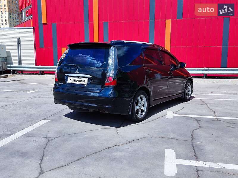 Минивэн Mitsubishi Grandis 2008 в Киеве