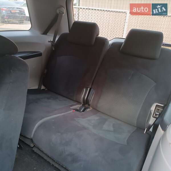 Минивэн Mitsubishi Grandis 2008 в Виннице