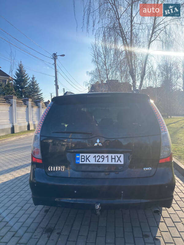 Минивэн Mitsubishi Grandis 2005 в Ровно