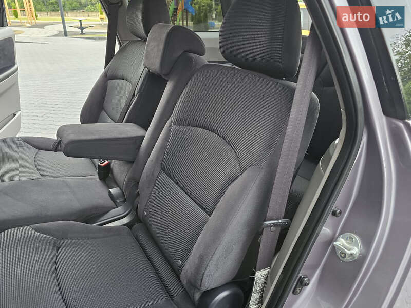 Мінівен Mitsubishi Grandis 2006 в Хмельницькому