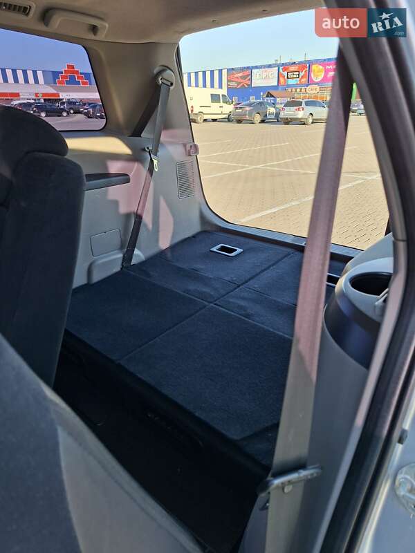 Минивэн Mitsubishi Grandis 2006 в Черновцах