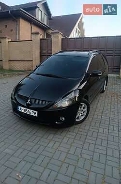 Мінівен Mitsubishi Grandis 2005 в 