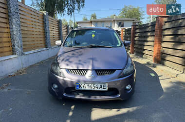Минивэн Mitsubishi Grandis 2004 в Киеве