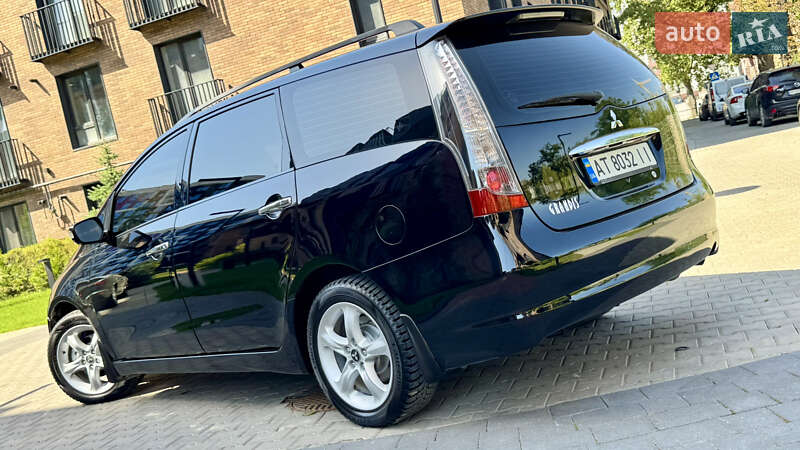 Мінівен Mitsubishi Grandis 2007 в Івано-Франківську